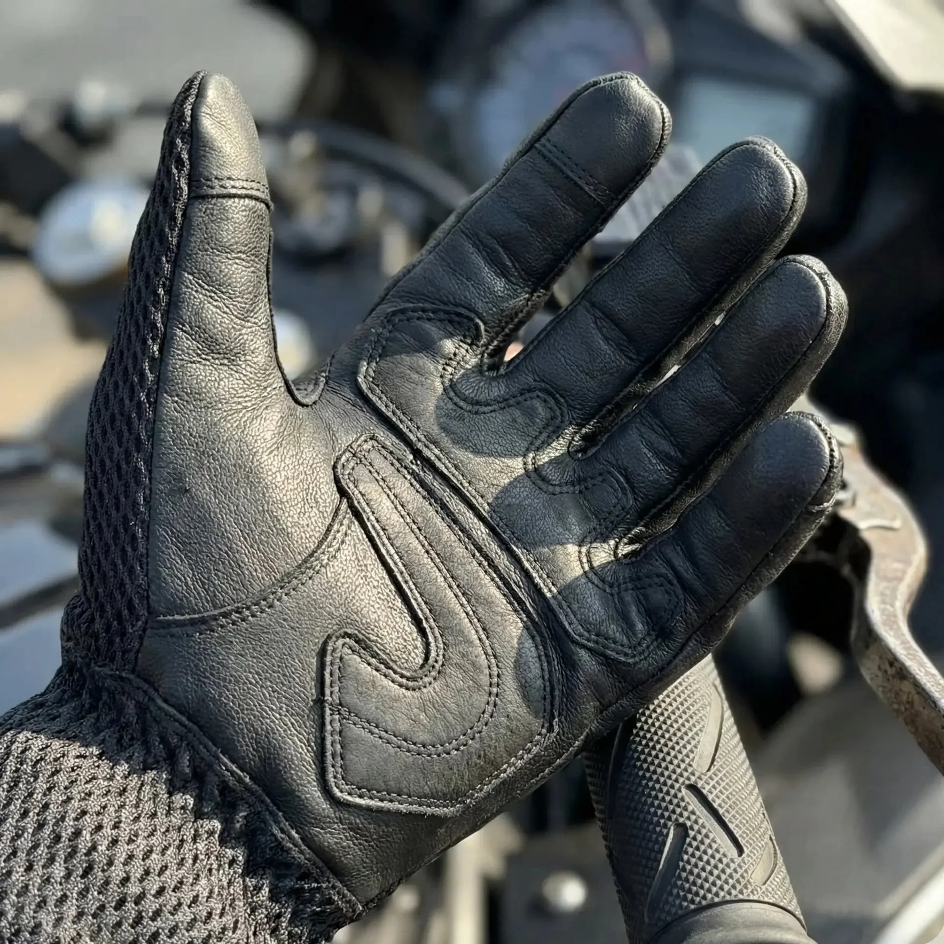 DEXAERO™ ZERO-GRADE RIDING GLOVES - Image 4